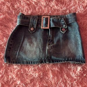 Micro mini y2k denim belted skirt worn once